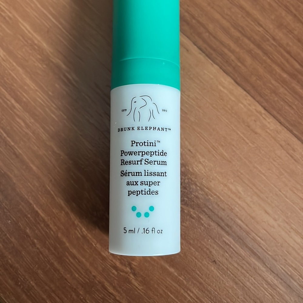 Drunk Elephant Protini Resurfacing Serum - Picture 3 of 6